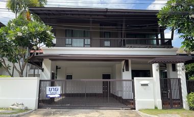 4 BR 4 Bathrooms at Setthasiri