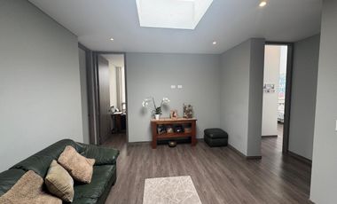 PRECIO DE OPORTUNIDAD-VENDO CASA EN MACADAMIA DEL RÍO, LA CALERA