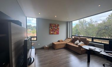 PRECIO DE OPORTUNIDAD-VENDO CASA EN MACADAMIA DEL RÍO, LA CALERA