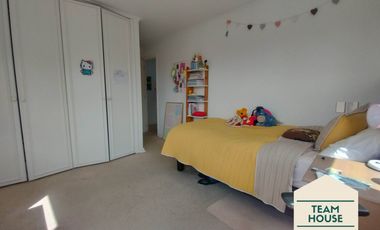 Departamento Av, Los Robles, Isla Teja