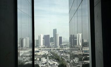 Oficina en Venta en Monterrey / Santa Maria