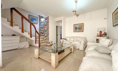 Casa en venta en Lanús Este con patio y piscina