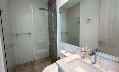Arriendo Apartamento Two Towers 2 alcobas AMOBLADO