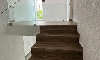 HERMOSA CASA EN HERMOSO CONDOMINIO VILANOVA