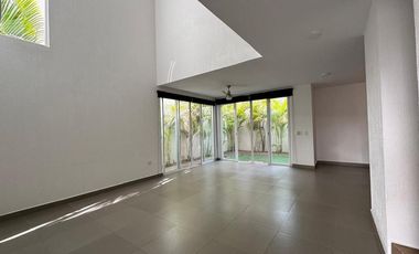 HERMOSA CASA EN HERMOSO CONDOMINIO VILANOVA