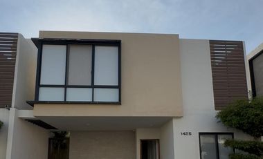 HERMOSA CASA EN HERMOSO CONDOMINIO VILANOVA