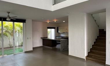 HERMOSA CASA EN HERMOSO CONDOMINIO VILANOVA