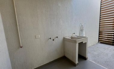 HERMOSA CASA EN HERMOSO CONDOMINIO VILANOVA
