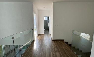 HERMOSA CASA EN HERMOSO CONDOMINIO VILANOVA
