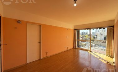 Venta Departamento 4 ambientes Super luminoso en Parque Patricios.