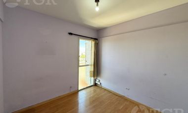 Venta Departamento 4 ambientes Super luminoso en Parque Patricios.