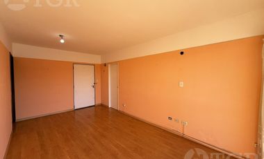 Venta Departamento 4 ambientes Super luminoso en Parque Patricios.