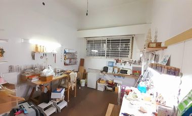 Vicente López - sobre Av. Maipú - Local apto varios rubros!