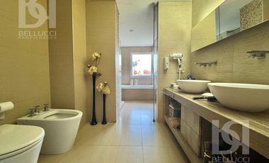Casa de 6 ambiente en VENTA en barrio Güemes