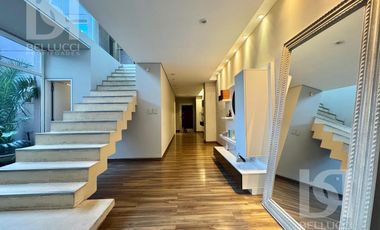Casa de 6 ambiente en VENTA en barrio Güemes