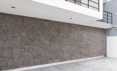 CASA AMUEBLADA EN RENTA EN ZIBATÁ QRO.
