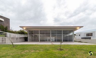 CASA AMUEBLADA EN RENTA EN ZIBATÁ QRO.