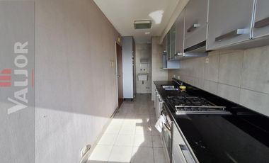 Departamento de 4 ambientes en duplex con terraza propia y cochera