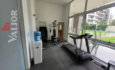 Departamento de 4 ambientes en duplex con terraza propia y cochera