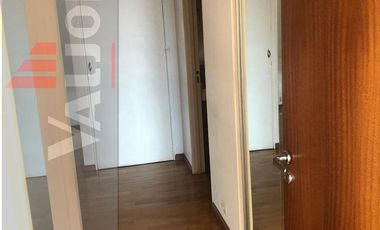 Departamento de 4 ambientes en duplex con terraza propia y cochera