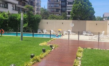 Departamento de 4 ambientes en duplex con terraza propia y cochera