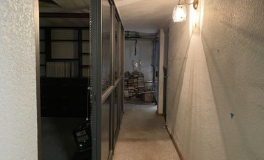 CASA EN VENTA PARA REMODELAR EN CALLE CERRADA