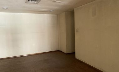 CASA EN VENTA PARA REMODELAR EN CALLE CERRADA