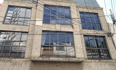 CASA EN VENTA PARA REMODELAR EN CALLE CERRADA