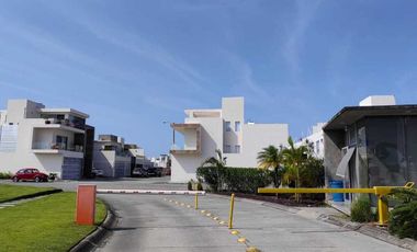 CASA EN RENTA DE UN PISO, FRAC. VISTA ALTA, GRACIANO SÁNCHEZ, BOCA DEL RÍO