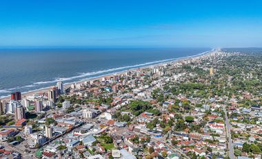 Venta - Departamento 3 AMB con Cochera - Villa Gesell