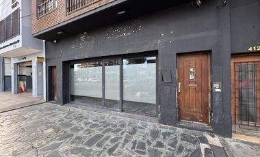 Amplio local en alquiler