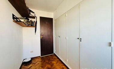 DEPARTAMENTO VENTA TRES AMBIENTES  ESCRITORIO COCHERA CUBIERTA