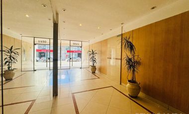 DEPARTAMENTO VENTA TRES AMBIENTES  ESCRITORIO COCHERA CUBIERTA