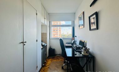DEPARTAMENTO VENTA TRES AMBIENTES  ESCRITORIO COCHERA CUBIERTA