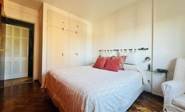 DEPARTAMENTO VENTA TRES AMBIENTES  ESCRITORIO COCHERA CUBIERTA