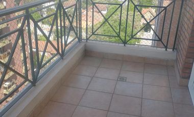 Departamento 2 ambientes en Torre de categoría, vista al río. - San Isidro