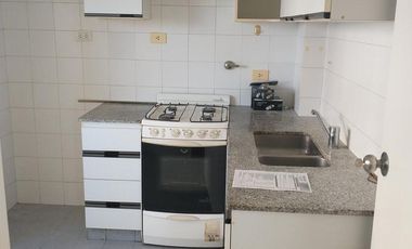 Departamento 2 ambientes en Torre de categoría, vista al río. - San Isidro