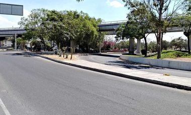 Querétaro. Oficina en Venta. Plaza Comercial Alamos