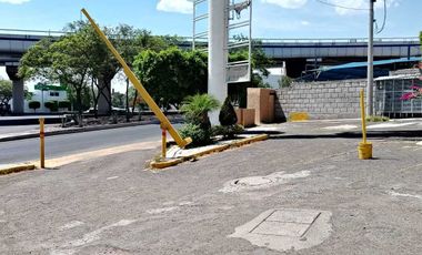 Querétaro. Oficina en Venta. Plaza Comercial Alamos