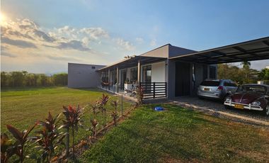 MAGNIFICA CASA CAMPESTRE EN ARRIENDO, VILLAVICENCIO