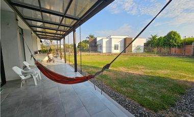 MAGNIFICA CASA CAMPESTRE EN ARRIENDO, VILLAVICENCIO