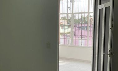 Local comercial 30 m2 sobre avenida principal, San Cristobal Ecatepec