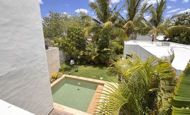 Casa en venta en Verna Conkal en Mérida de 2 plantas 3 recámaras equipada