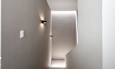 Casa en venta en Verna Conkal en Mérida de 2 plantas 3 recámaras equipada