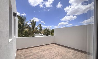 Casa en venta en Verna Conkal en Mérida de 2 plantas 3 recámaras equipada