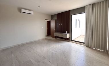 Casa en venta en Verna Conkal en Mérida de 2 plantas 3 recámaras equipada