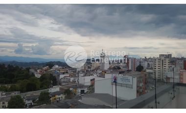 Apartamento en arriendo, barrio Los Rosales, Manizales