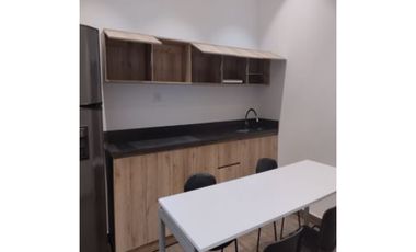SE ARRIENDA OFICINA POBLADO