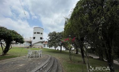 En Renta, Amplio Terreno de 4,500 m2, con doble frente zona comercial Trancas