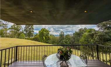 Casa Campestre en Parcelación La Ceja